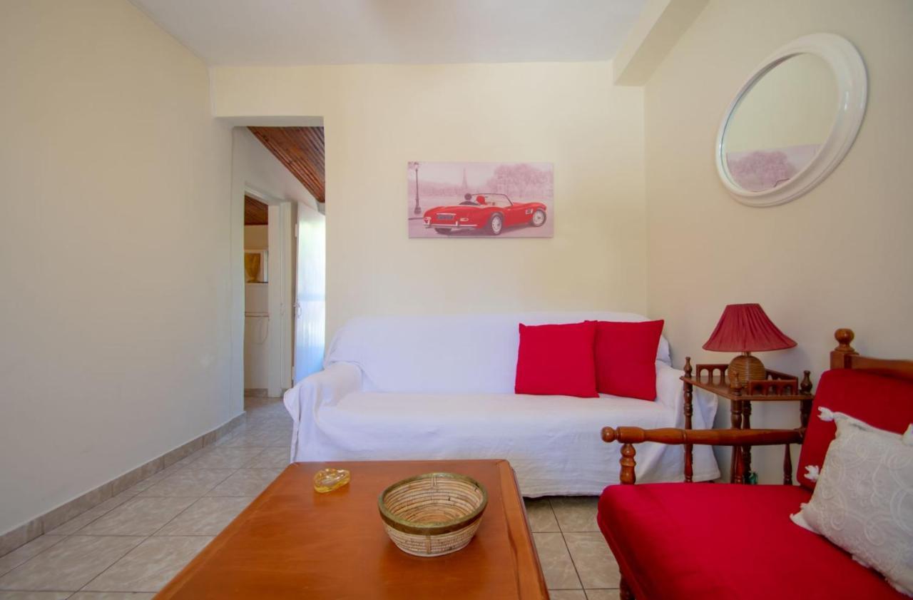 Doras Beach Bungalow B By "Elite" Plános Екстериор снимка