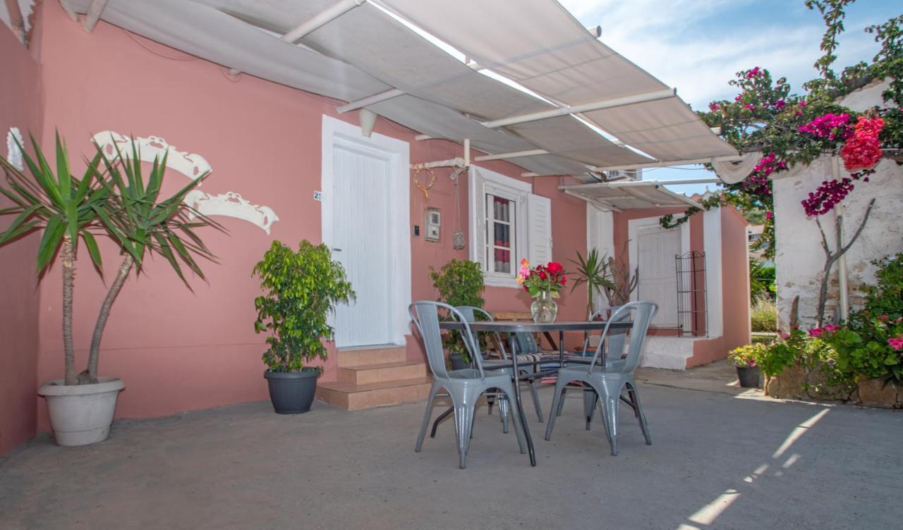 Doras Beach Bungalow B By "Elite" Plános Екстериор снимка